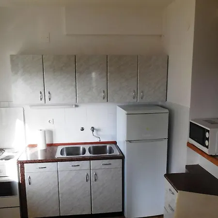 And Maslina Apartment Podgora